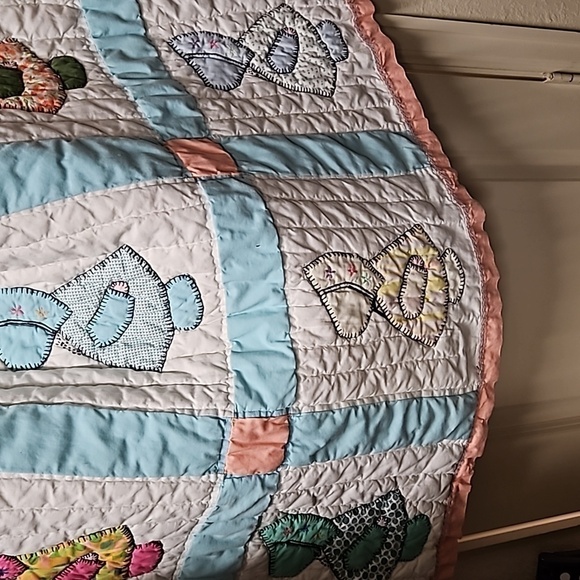 COPY - Handmade multicolor baby quilt - Picture 2 of 6